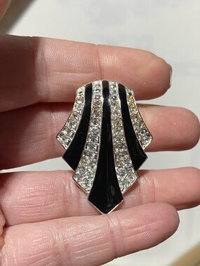 Avon NR Black and Clear Crystal Fan-Style Women’s Scarf Slide